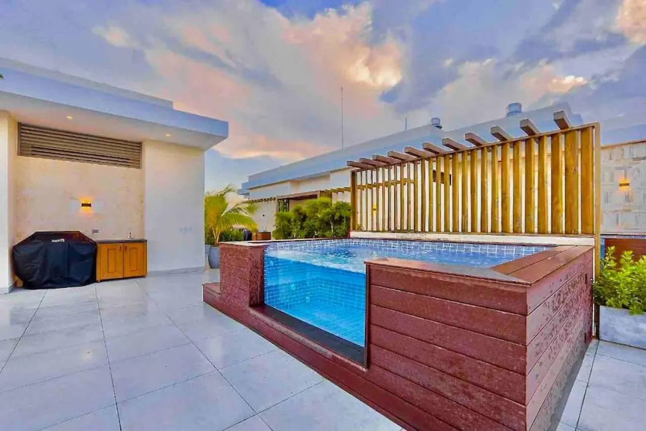 Luxury Centric Upscale Condo Los Prados Apartment