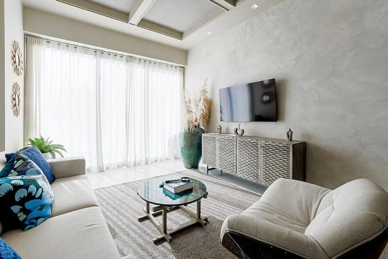 Apartment Luxury Centric Upscale Condo Los Prados